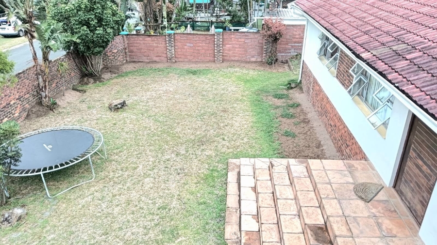 5 Bedroom Property for Sale in Gonubie Eastern Cape